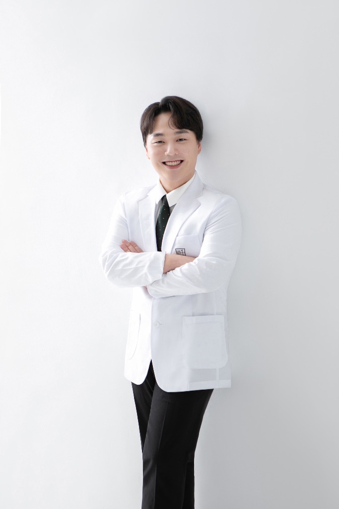 이용욱 원장